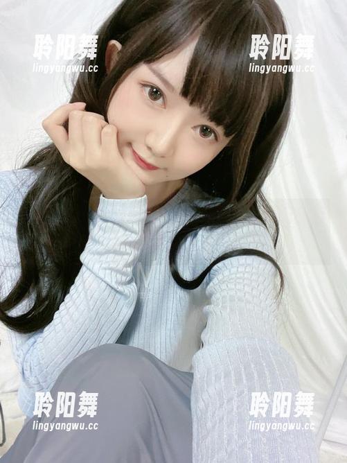 51酱＊天使的写真合集，不对劲的街头有点可爱啊。