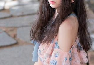 办公室未必无聊——Bambi(밤비)的一册随意写真