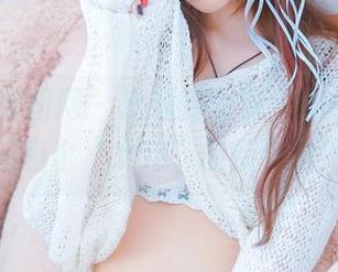 GIRLT果团网 – 没想到，龚玥菲的写真里还有个“女仆”的新身份？