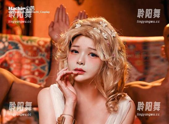 听说Hachi小芭的AiriAkitsuki是美图界的一道瘾，一次看就想再来。