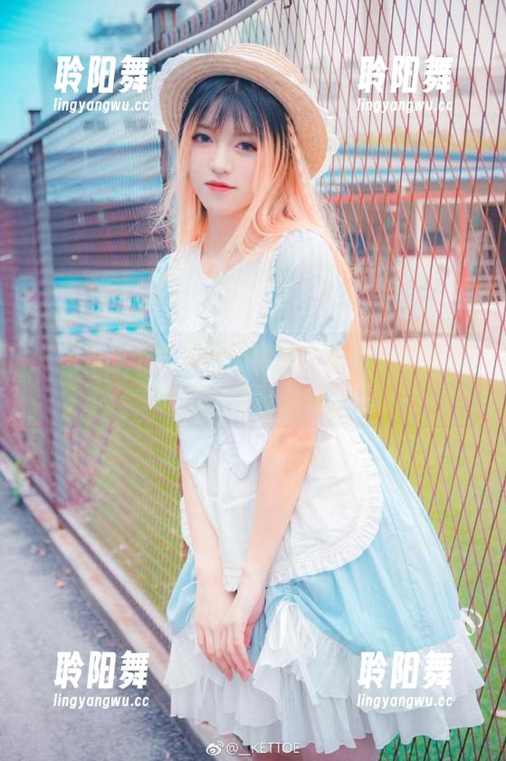 Kettoe不止是袜子博主，还有一份神秘的棉袜写真图集！