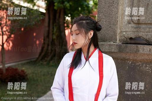 MiiTao蜜桃社 - 雪千寻的美图合集，明明就想说点“秘密”…