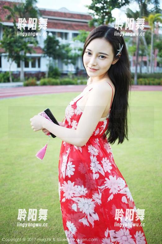 MyGirl美媛馆 - 叶籽亿的JK套图：别人家博主在认真拍，我只在这里欢快乱搞！