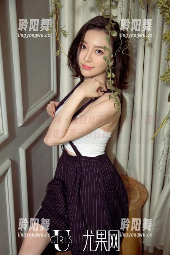 UGirls尤果网-杜花花 UGirls尤果网 - 来到杜花花的图包,是不是也想要一件白衬衫?