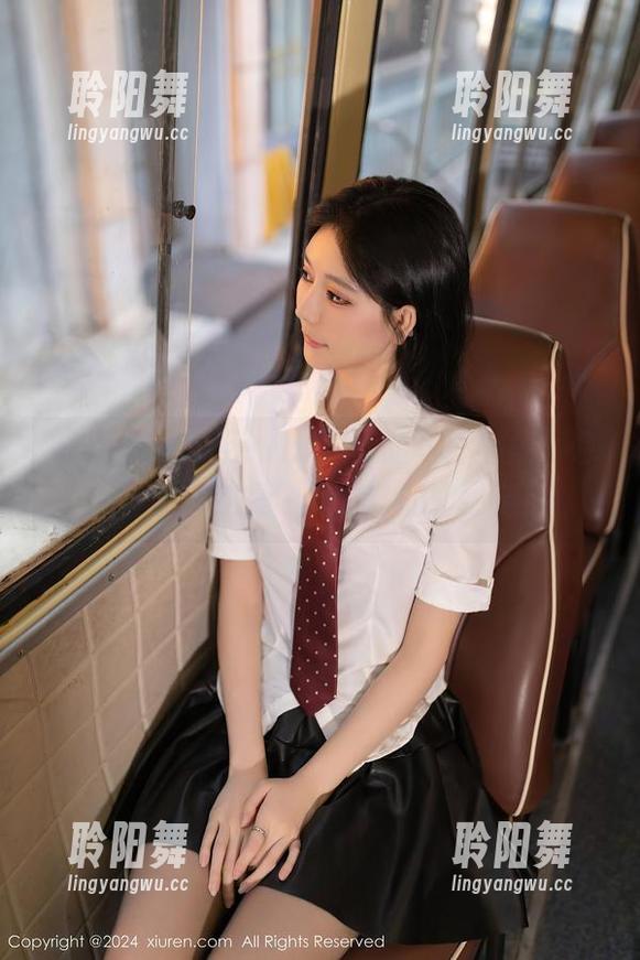 Xiuren秀人网 - 刘婷婷的写真全集，卷起一阵“这是个女孩”的微妙涟漪