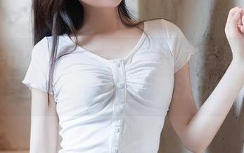 Xiuren秀人网 – 区静瑶泳衣写真全集：夏天的花朵，盛开在泳池旁