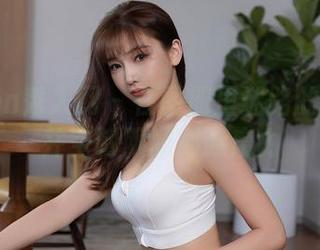 Xiuren秀人网 – 在图册里迷路的我：周井空制服的那股魔力