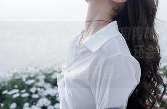 Xiuren秀人网 – 这就是小肉肉咪的私房图集，优秀秘书不仅会办公，还会来点意想不到的乐趣。