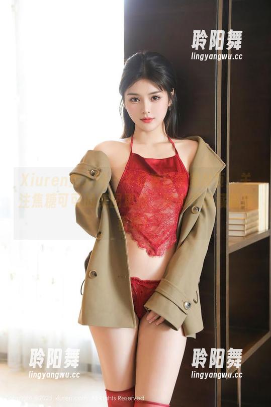 Xiuren秀人网 - 牛仔裤日常第N页：关注焦糖可可的美图更新，时尚不会藏着掖着的！