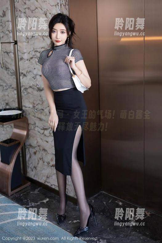 Xiuren秀人网 - 女王的气场！萌白酱全套释放无尽魅力！