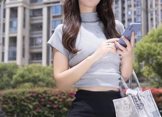 Xiuren秀人网 – 把鱼子酱Fish的套装拿出来，只为这资源值回票价！