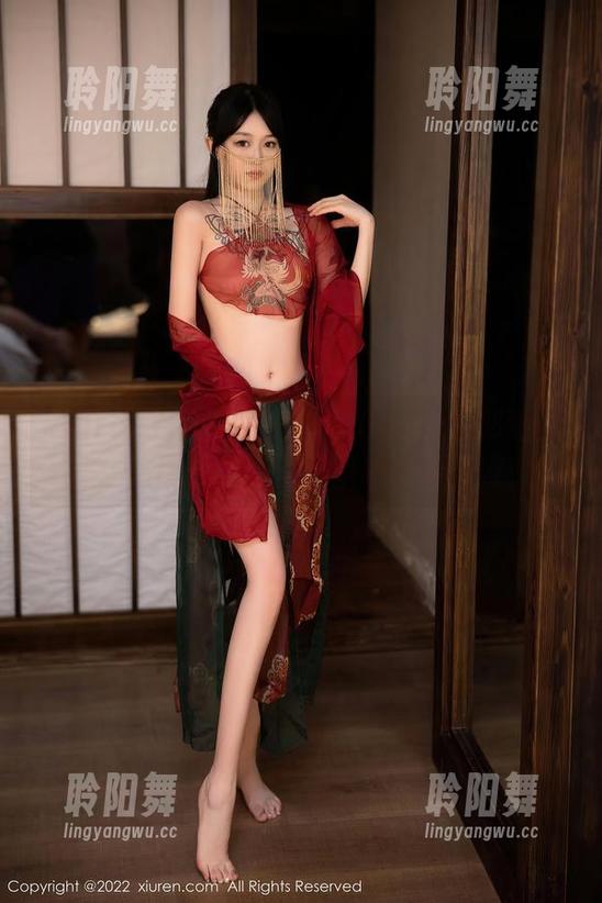 Xiuren秀人网 - 黄婧GIGI的兔女郎意图：这图包里可不是单靠外表的哦