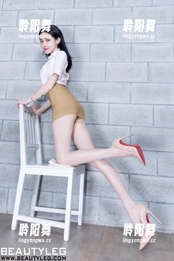 beautyleg - 探讨一下，Brindy白衬衫私拍，颜色简单，内涵丰盛？原图在此！