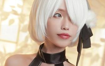 eliza喵喵的纯白美学，私拍中的原图换个角度真极了！