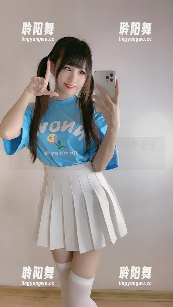miko酱ww miko酱ww短裙写真,以前只在梦里看,现在全在眼前啊!