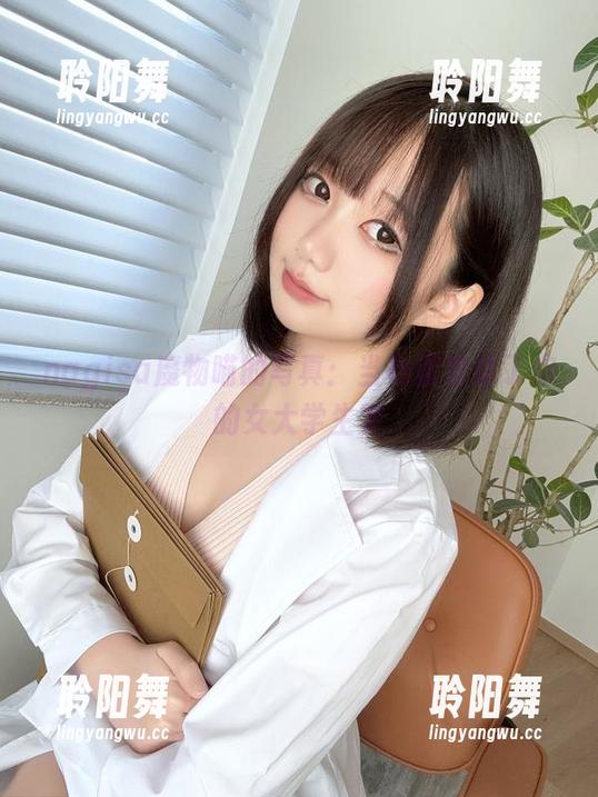 nagisa魔物喵的写真：当物置变身了你的女大学生梦