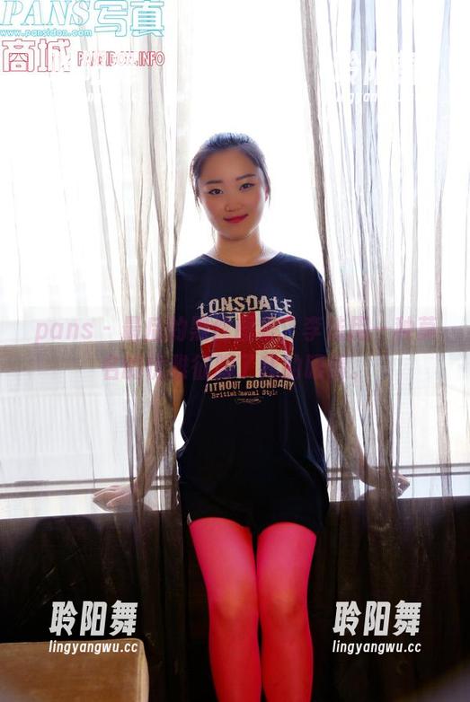 pans - 最后的黑丝图集，李沫用一种莫名的优雅征服了我的眼睛。