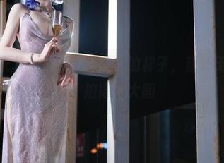 这才是一米八的大梨子最真实的样子，甜心无圣光合集，拍得太大胆