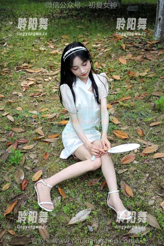 初夏女神 - 柒柒的裤里丝资源，穿搭提示：看完别怪我没提醒！