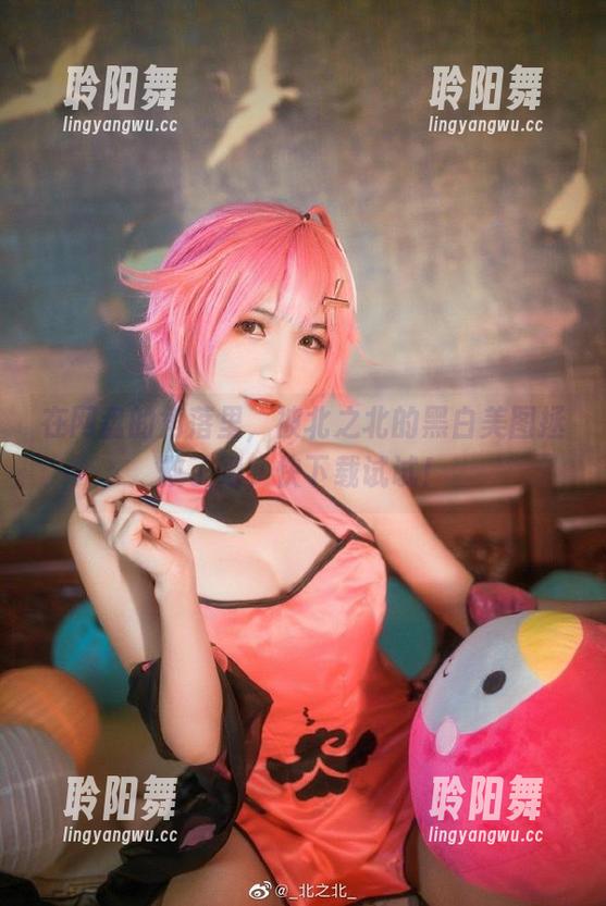 在网盘的角落里，被北之北的黑白美图拯救了吧，快下载试试！