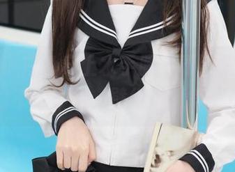 当可可小白兔穿上水手服，原图里的细节真的不得不看，壁纸也值得一换。