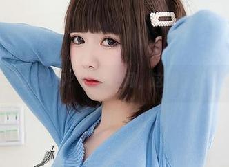 向小圆，软妹COS？我只想问，这发型是故意的吗？