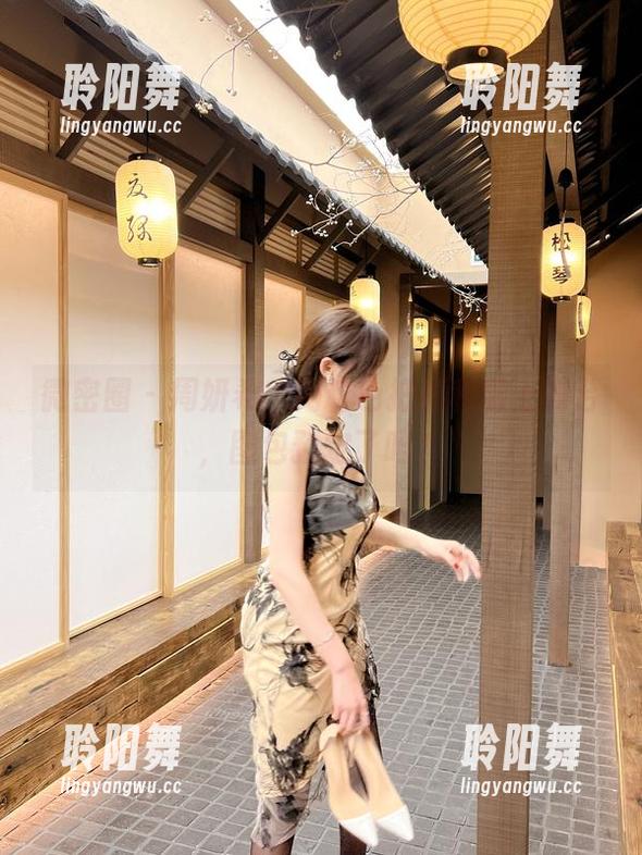 微密圈 - 周妍希，用粉色把福利搬上舞台，图包预定了吗？