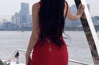 微密圈 – 从原图看周妍希，一个皮衣噜噜转身都是戏