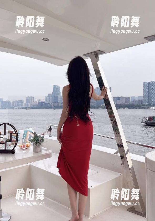 微密圈 - 从原图看周妍希，一个皮衣噜噜转身都是戏