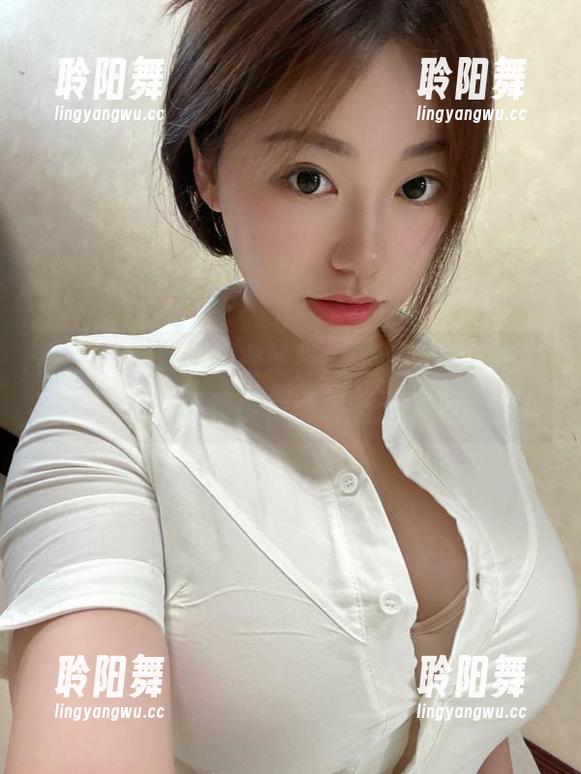 微密圈 - 乘坐奶宝妹纸的空姐专列，高清作品集带你遨游蓝天！