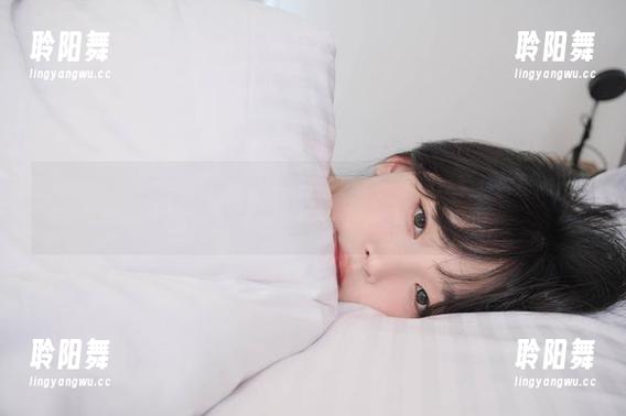 姜仁卿(강인경)邀请你，丢掉部分注意力，全屏享受这神奇的图片资源吧？