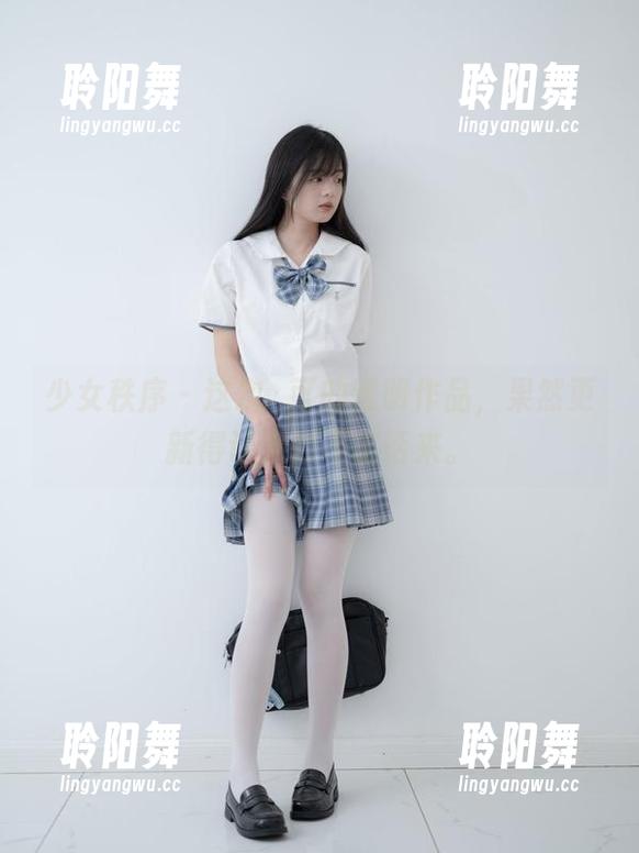 少女秩序 - 这次晞可的透明作品，果然更新得让人驳不出话来。
