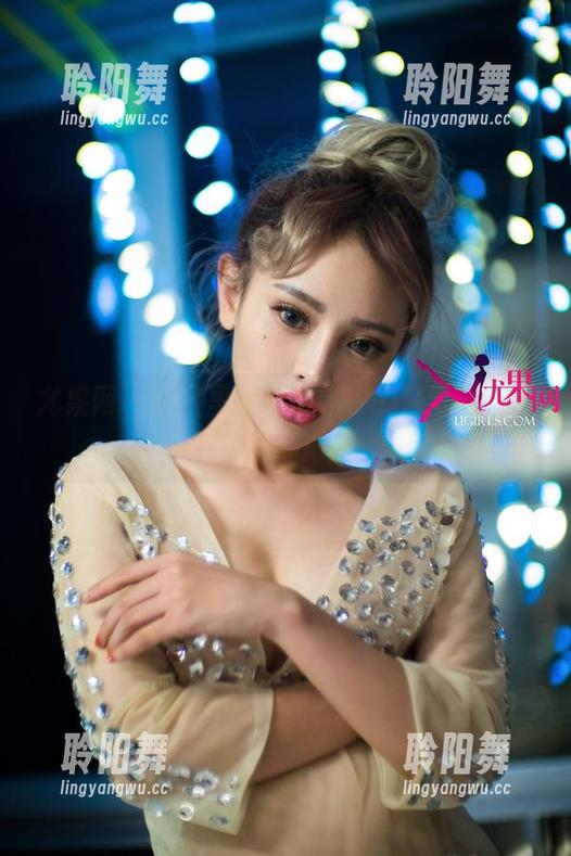 尤果网 - 套图里藏着颜亦汐的日常，点开下载不可拖延！