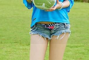 尤蜜荟 – 井上雪樱与高跟鞋定制图集——这可不是只看脚的聚会呀！