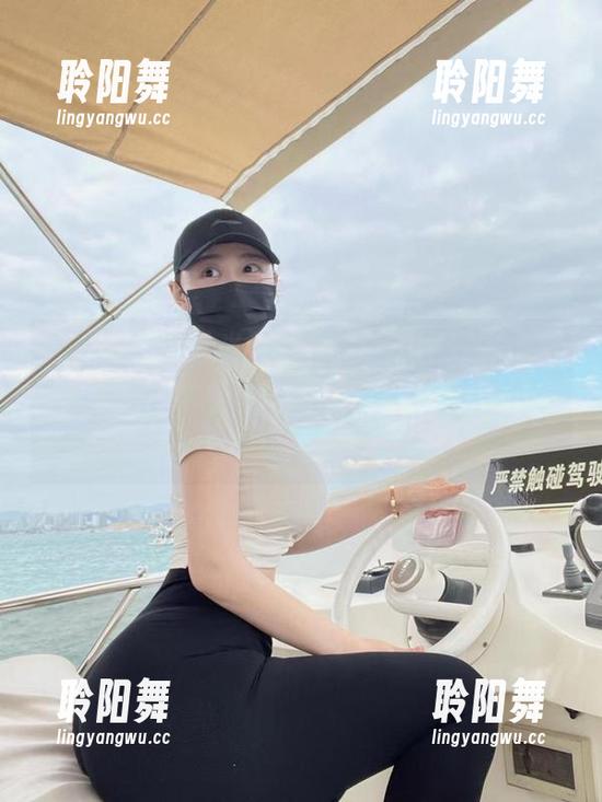 微密圈 - 无圣光照亮的左公子666年末大餐：图片好评如潮，心中默念‘别忘了长肉！’