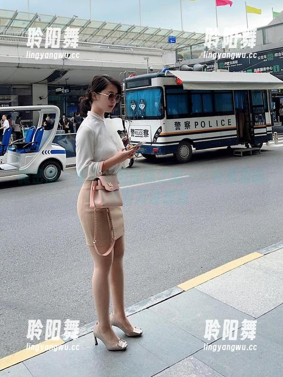 微密圈 - 张老师的丝袜之旅——合集里的风格万万没想到
