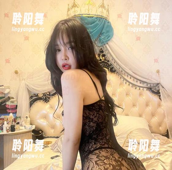 张鑫baby 微密圈 - 张鑫baby带来奶牛写真集,分享所谓的“牛气冲天”。