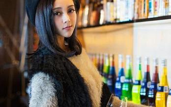 推女神 – 来了来了！小紫藤的内衣，免费原图让你舔屏不止！