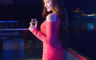 推女神 – 艳丽的粉色、以及一点点不羁的颖莹儿YY，来拿免费图包吧！