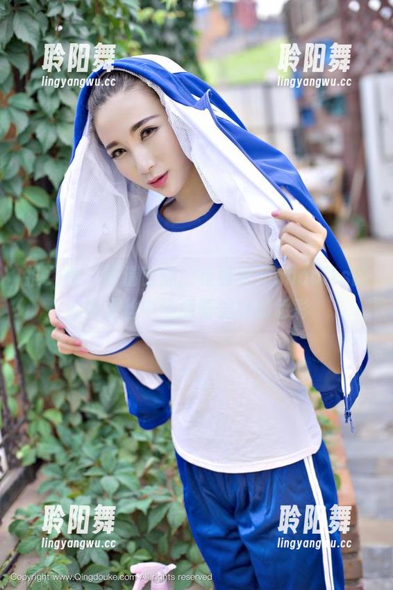 推女神-黄歆苑chobits 推女神 - 高清时刻,在黄歆苑chobits的裤里丝中流淌着微妙的色彩