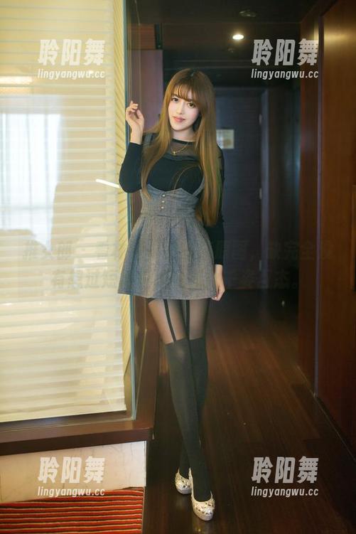 推女郎 - 看林清儿的短裤原图，缺完全没有想过短裤也能有如此千姿百态。