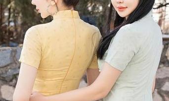 星颜社 – 李若汐ci的黑白图包，仿佛是一种特别的语言，能让喧嚣刹那间消失，只剩默然。
