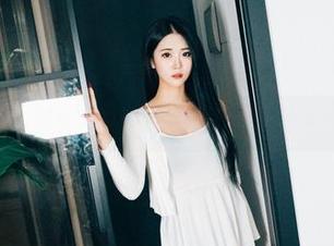 普美(bomi)的女友，这组美图值得被做成所有人的壁纸！