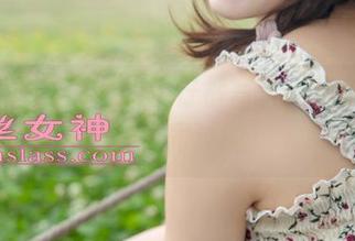 梦丝女神 – 玥玥的牛仔裤写真，这拥挤的视线，罪过啊！