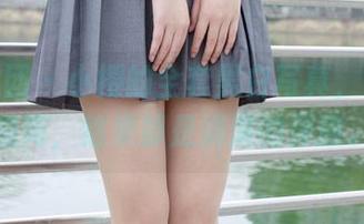 森萝财团 – 小樱的全套黑白写真，以为是极简，结果却是满满的深意。