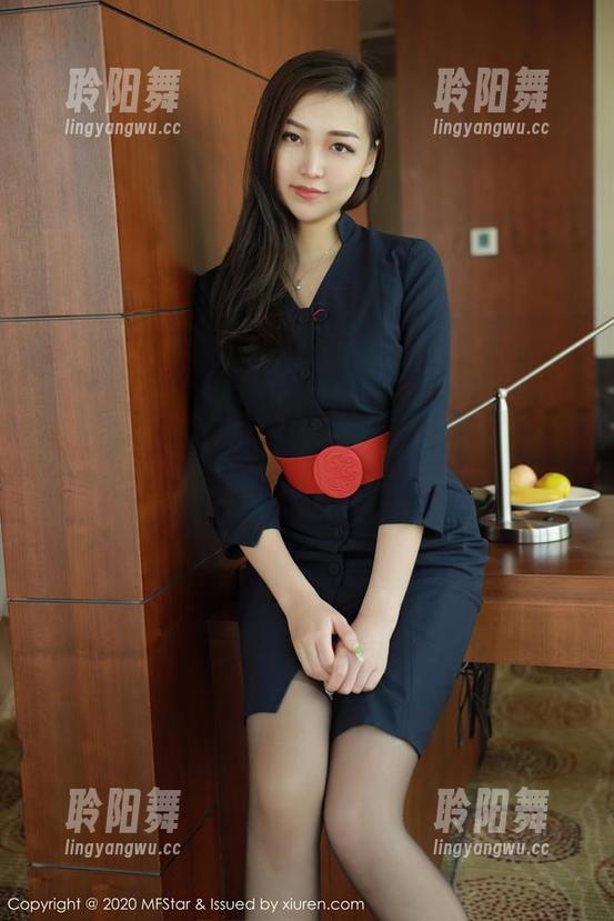 模范学院 - 免费图册来袭，冯木木LRIS让你重新校对眼中的校服！