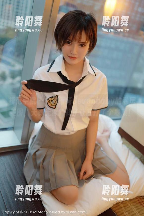 模范学院-柳侑绮Sevenbaby 模范学院 - 看柳侑绮Sevenbaby的私房美图,天真无邪的样子让我打了个寒顽!