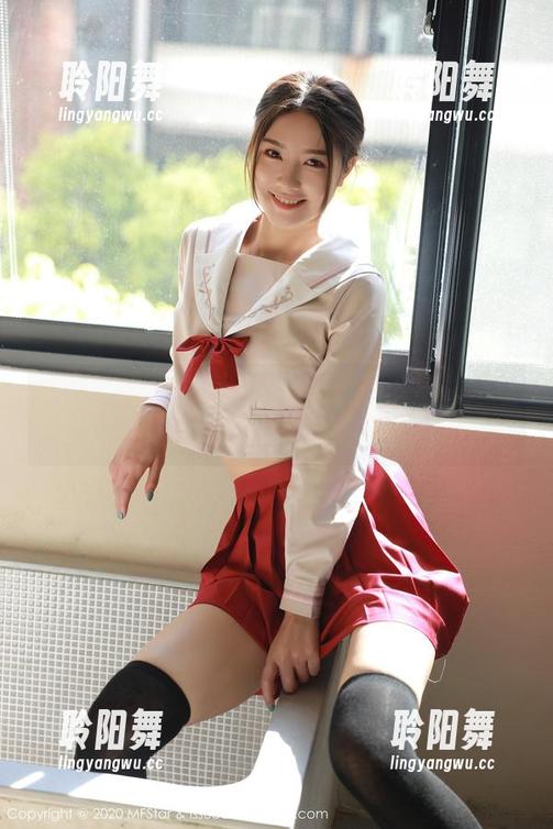 模范学院 - 分享一组棉袜趣图：董林越让你重燃对袜子的热爱！