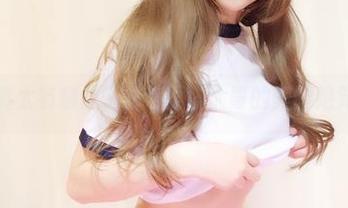 这组写真太有意思了，洛丽塔大哥的美腿绝对是亮点
