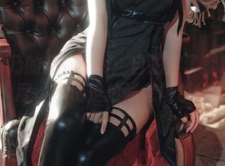 清水由乃的花嫁cos：自拍累了就换个角度，不愧是拍照老司机！